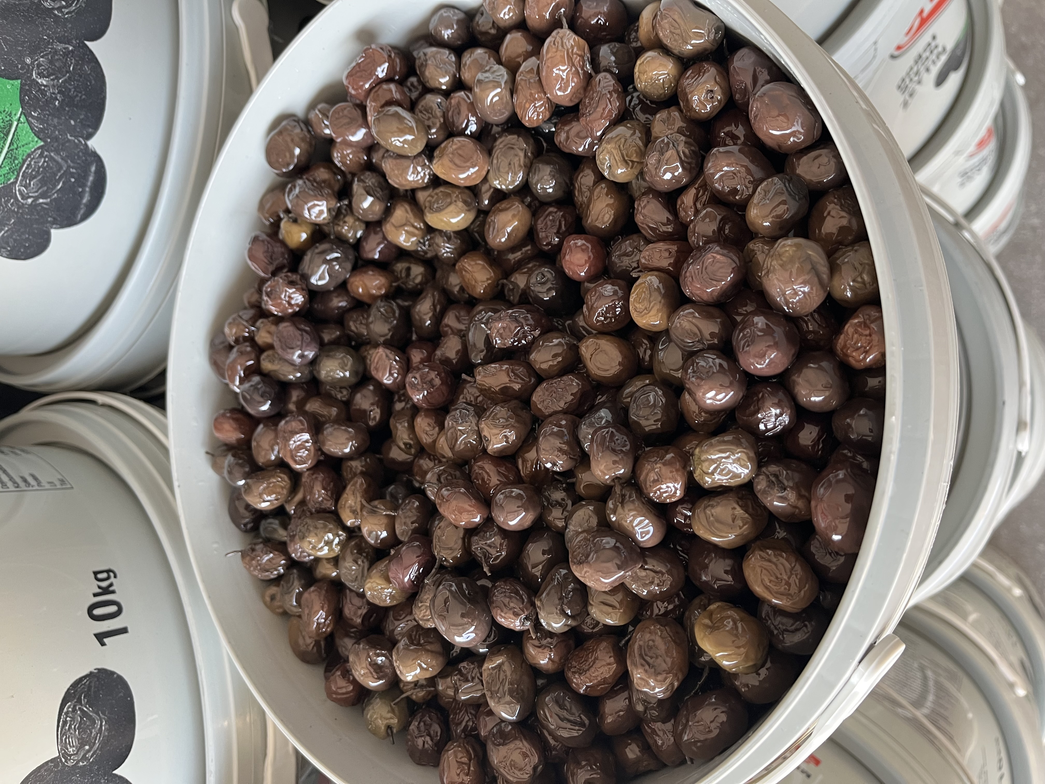 Yağlı Sele Sofralık Kahverengi Zeytin 10 KG 320-350 Kalibre - 2